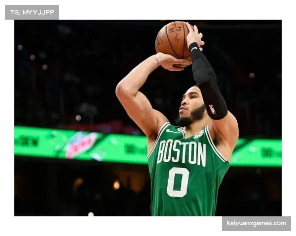 凯尔特人主场大胜湖人 塔图姆布朗双星闪耀攻防两端